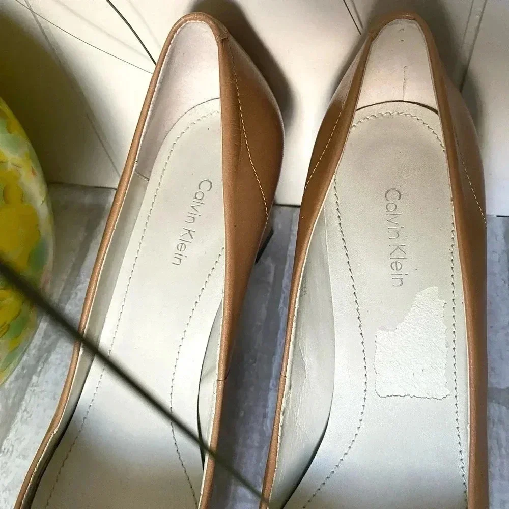 CALVIN KLEIN | Roxy Leather Tan Heels Size 10.5M